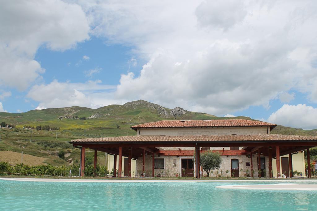 Tenuta Lanza Il Mulino Acquaviva Platani Екстериор снимка