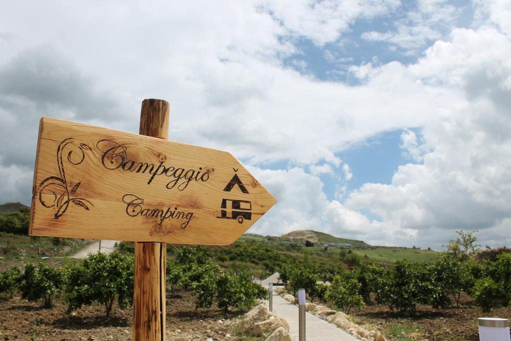 Tenuta Lanza Il Mulino Acquaviva Platani Екстериор снимка
