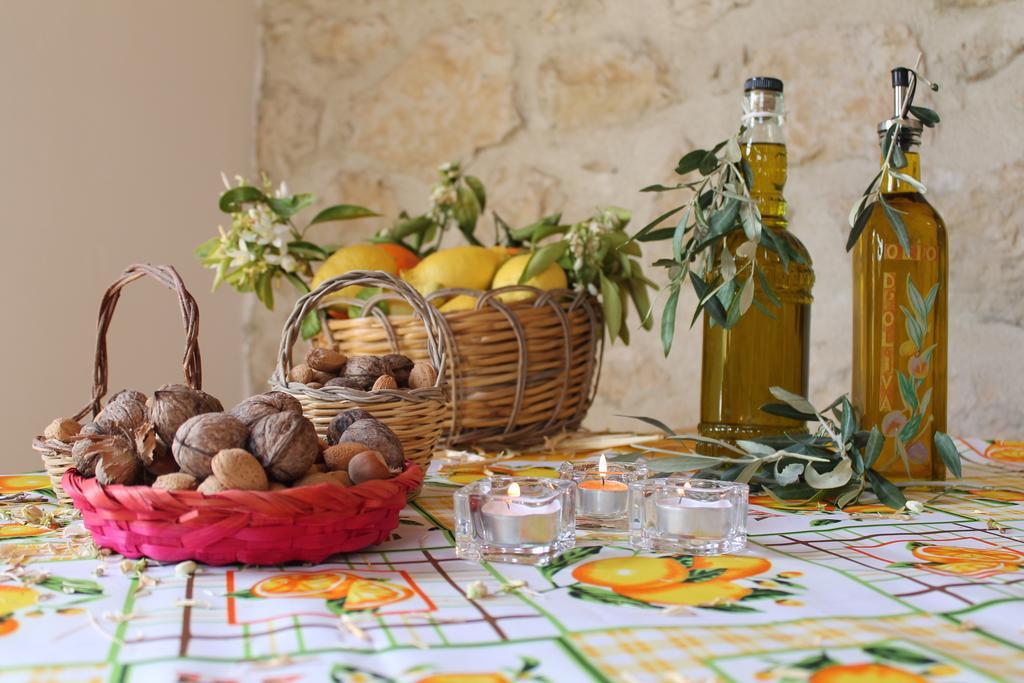 Tenuta Lanza Il Mulino Acquaviva Platani Екстериор снимка